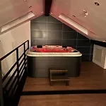 Loft Industriel Avec Jacuzzi Apartmán Le Bourgeat