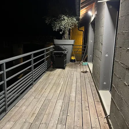 Loft Industriel Avec Jacuzzi * Le Bourgeat