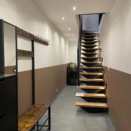 Loft Industriel Avec Jacuzzi