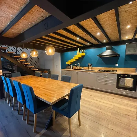 Loft Industriel Avec Jacuzzi Appartement Le Bourgeat